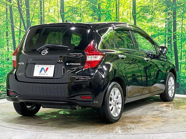 ☆全国のネクステージからお取り寄せが可能※!遠方の店舗に展示してあるクルマが気になる場合も、最寄りの店舗でご覧いただくことが可能です!是非私たちに要望をお聞かせください!※別途費用