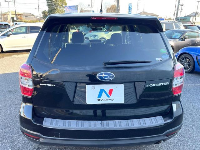 安心の最長10年・走行無制限保証(有償)をご用意。保証内容も充実はもちろん、無料点検&オイル交換や、年中無休の全国・24時間ロードサービスも付帯されておりますのでご安心下さい。