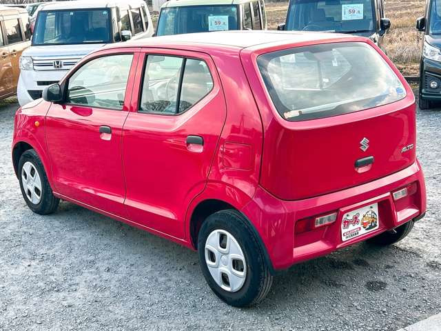 ���X�ł͌y�����Ԃ��畁�ʎԂ܂ŕ��L���I�[�����[�J�[�̎Ԏ�E�F�E�O���[�h��L�x�ɑ����Ă���܂��B