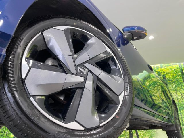 �y����17�C���`�A���~�z�C�[���z�O�ςɃ}�b�`���������A���~�z�C�[���𑕒����Ă���܂��B�e��ЊO�A���~�z�C�[����A�X�^�b�h���X�^�C�����戵�����Ă���܂��B���񂲑��k����������