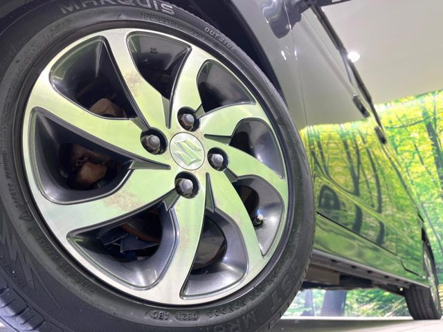 �y����14�C���`�A���~�z�C�[���z�O�ςɃ}�b�`���������A���~�z�C�[���𑕒����Ă���܂��B�e��ЊO�A���~�z�C�[����A�X�^�b�h���X�^�C�����戵�����Ă���܂��B���񂲑��k����������