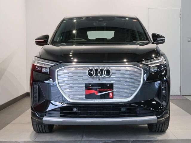 Q4スポーツバックe-tron40 アドバンスド