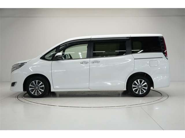 エスクァイアハイブリッド1.8 Gi