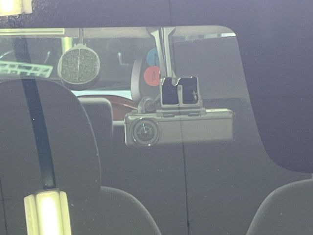 �y�h���C�u���R�[�_�[�z���S�E���S�ȃJ�[���C�t�ɕK�{�̃h���C�u���R�[�_�[�𑕔�!���s���͂������A������^�]�⎖�̂ɑ��������ۂ̏󋵂��f���ŋL�^���A����̃��X�N�ɔ����܂��B