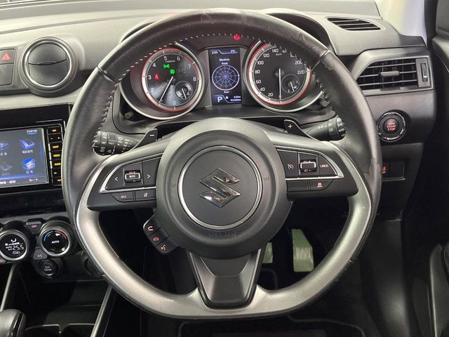 �y�����v�����X�e�A�����O�z�㎿�Ȋv���g�p���邱�ƂŁA��ɂ����������݂ƂĂ��^�]���₷���n���h���ł���