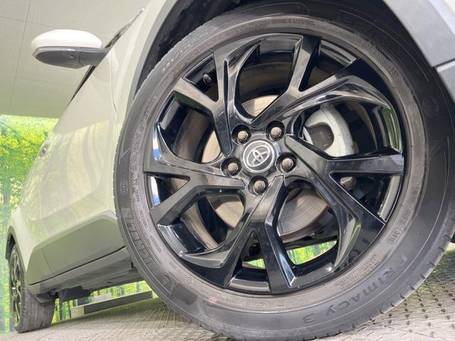 �y�O���[�h��p����18�C���`�A���~�z�C�[���z�f�U�C�����̍��������A���~�z�C�[���𑕒����Ă���܂��B�e��ЊO�A���~�z�C�[����A�X�^�b�h���X�^�C�����戵�����Ă���܂��B���񂲑��k����������