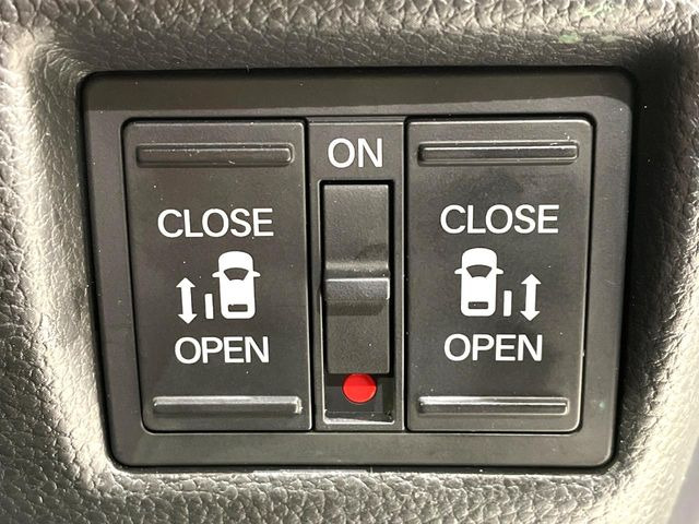 �y�����p���[�X���C�h�h�A�z�X�}�[�g�L�[��^�]�Ȃ̃X�C�b�`�Ō�ȗ����X���C�h�h�A�̊J���\���d��������͂����ăh�A���J����K�v�������A�����Ȃ��q�l�ł��ȒP�ɊJ���߂ł����K�ł���