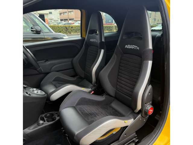 ���q�l�̈��S����ɍl���A���Ђɂ�24���ԃ��[�h�T�[�r�X���s���Ă���܂��B