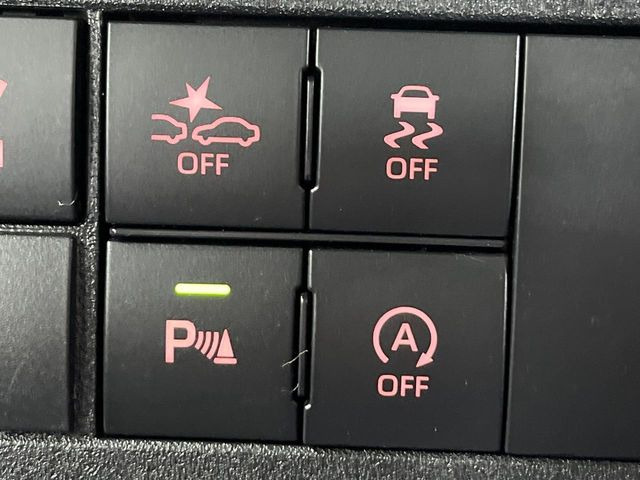 �y�X�}�[�g�A�V�X�g�z���s���ɑO���̎ԗ�����F�����A�Փ˂������Ȏ��͌x��ƃu���[�L�ŏՓˉ���Ɣ�Q�y�����A�V�X�g�B�����S�Ƀh���C�u�����y���݂��������܂��B