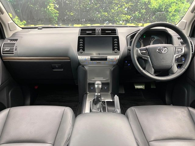 グループ総在庫数約30,000台!!全国の系列店からメーカー・車種問わずご紹介出来るので、あなたにピッタリのお車が見つかるはずです♪まずはお問い合わせ下さい☆