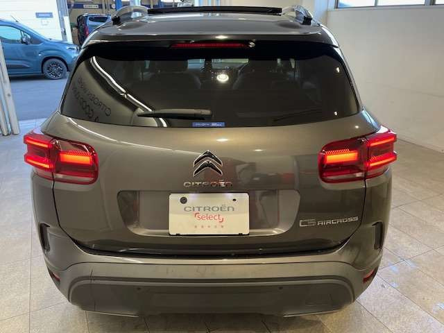 C5エアクロスSUVシャイン パック ブルーHDi ディーゼル