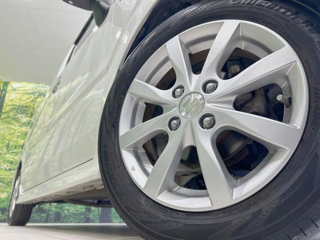 �y����14�C���`�A���~�z�C�[���z�O�ςɃ}�b�`���������A���~�z�C�[���𑕒����Ă���܂��B�e��ЊO�A���~�z�C�[����A�X�^�b�h���X�^�C�����戵�����Ă���܂��B���񂲑��k����������