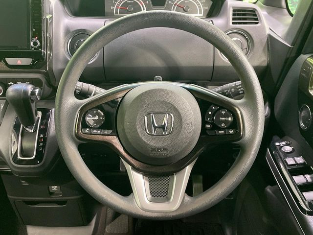 �y�X�e�A�����O�X�C�b�`�z�^�]���A�O������ڐ������炷���ƂȂ��A�I�[�f�B�I���̑��삪�\�ȕ֗��@�\!���S&���K�ȃh���C�u�����o���Ă���܂���