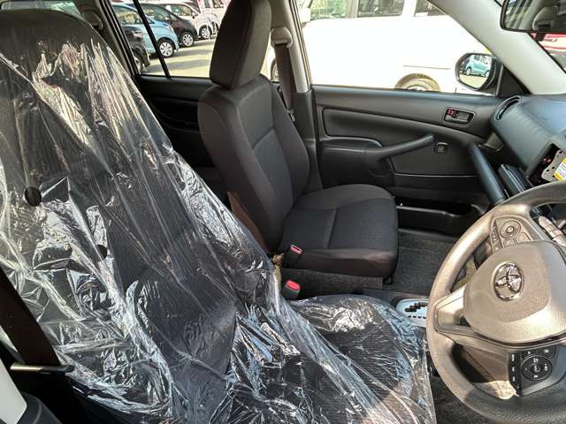 ���W����ɂ͍��i���̒��ÎԂ�V�Ԃ��������ł����W���䐔100��̑�^�W����֐��񂲗��X����������