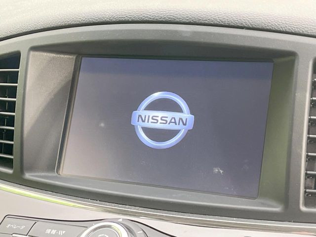 �y�����i�r�z�l�C�̏����i�r�𑕔����Ă���܂��B�i�r�̎g���₷���͂������A�I�[�f�B�I�@�\���[��!�L�����v�◷�s�͂������A�ʋ΂┃�����ȂǕ��i�̃h���C�u���y�����Ȃ�͂���