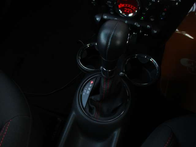 ���d�b�̓t���[�_�C�����łǂ�����0078-6002-334194��(�g��PHS��) ���ꏊ�́A���̓��H���� �p�[�N�h�[��(���������N�X�^�W�A��)���� �I�����W�̊����ڈ�ł���