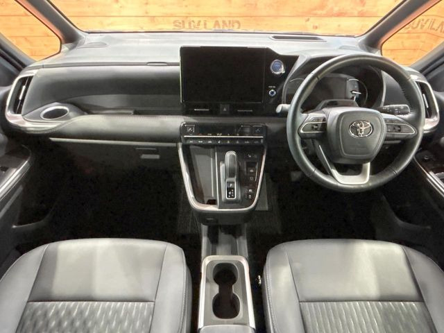 ノア1.8 ハイブリッド S-Z