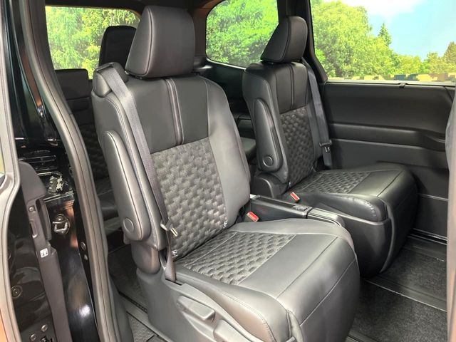 ���ڒ����̓E�H�[�N�X���[�ƂȂ��Ă���܂��B���ڂƎO��ڂ̈ړ�����~�肪�Ƃ��Ă��y�ɂȂ�̂ŁA���~��̍ۂ��X�g���X�������邱�Ƃ͂���܂����