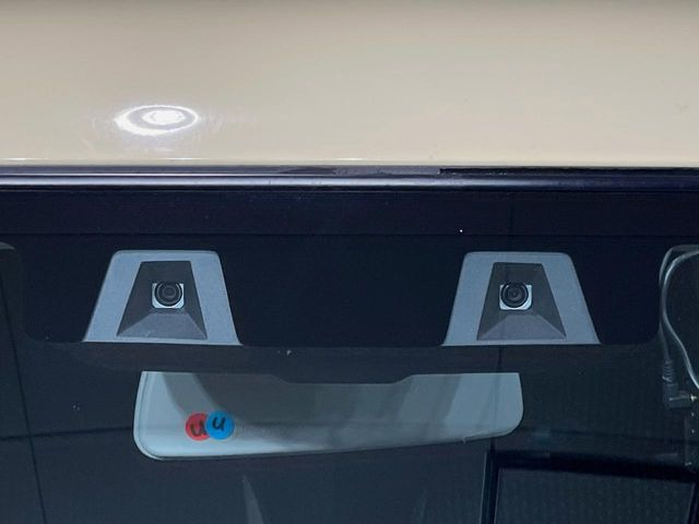 �y�X�Y�L �Z�[�t�e�B�T�|�[�g�z���s���ɑO���̎ԗ�����F�����A�Փ˂������Ȏ��͌x��ƃu���[�L�ŏՓˉ���Ɣ�Q�y�����A�V�X�g�B�����S�Ƀh���C�u�����y���݂��������܂��B