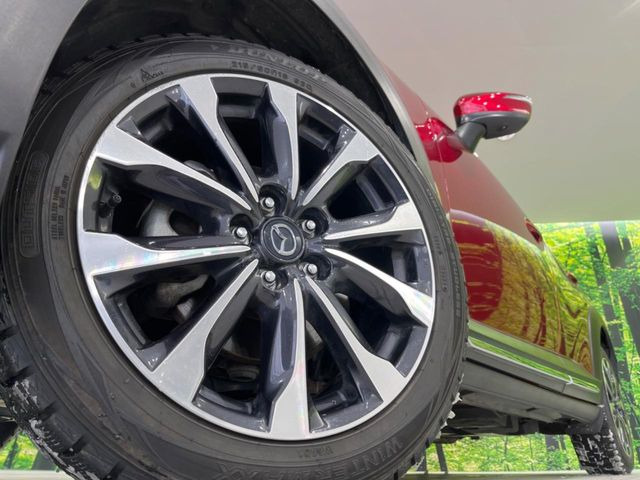 �y����18�C���`�A���~�z�C�[���z�O�ςɃ}�b�`���������A���~�z�C�[���𑕒����Ă���܂��B�e��ЊO�A���~�z�C�[����A�X�^�b�h���X�^�C�����戵�����Ă���܂��B���񂲑��k����������