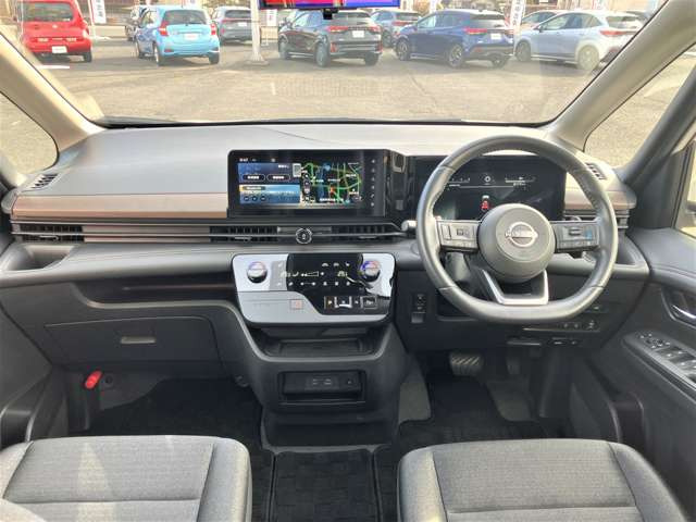 セレナ2.0 ハイウェイスターV 4WD