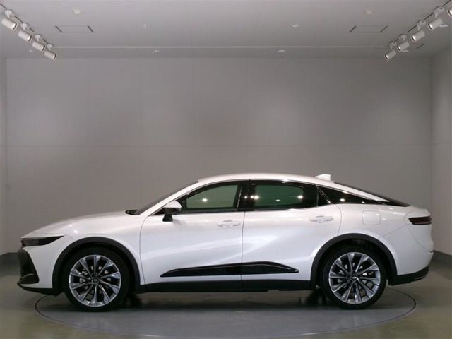 クラウンクロスオーバー2.5 G アドバンスト レザー パッケージ E-Four 4WD