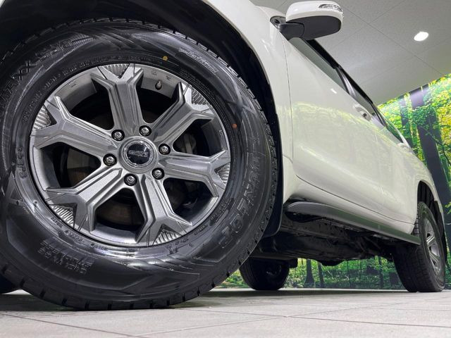 �y17�C���`�A���~�z�C�[���z�O�ςɃ}�b�`�����A���~�z�C�[���𑕒����Ă���܂��B�e��A���~�z�C�[����A�X�^�b�h���X�^�C�����戵�����Ă���܂��B���񂲑��k����������