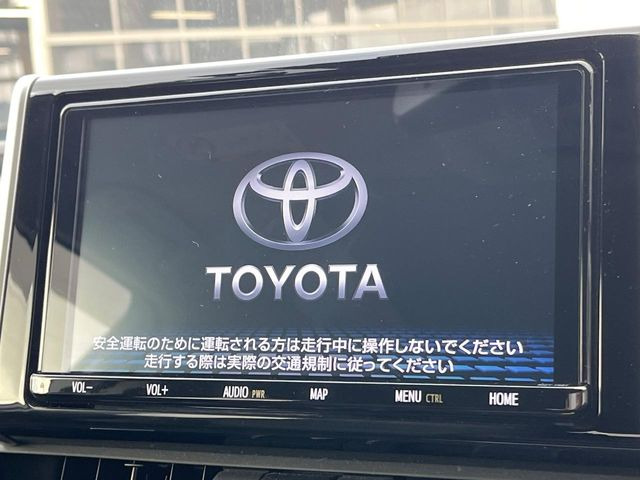 �y����9�^�i�r�z�C���e���A�ɗn�����ރX�^�C���b�V���ȁu��p�݌v�v���[�J�[�i�r�𑕔��􎋔F���⑀�쐫�ȂǊ�{���\�ɂ��D��A���㎿�ȃJ�[���C�t�����y���݂��������܂��B