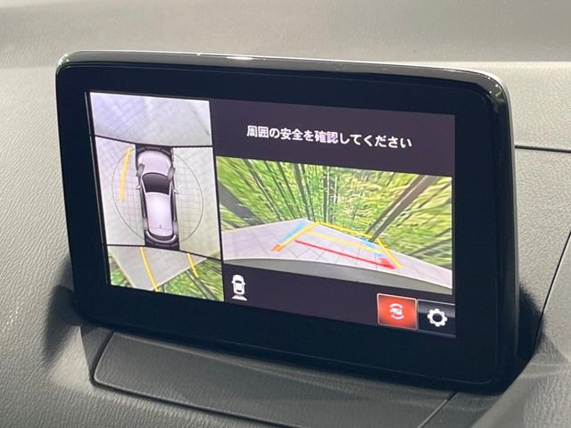 �y360&deg;�r���[���j�^�[�z��p�̃J�����ɂ��A�ォ�猩���낵���悤�Ȏ��_��360�x�N���}�̎��͂��m�F���邱�Ƃ��ł��܂������p�������m�F���₷���A�����ꏊ�ł̐؂�Ԃ��⒓�Ԃ��X���[�Y�ɍs���܂��B