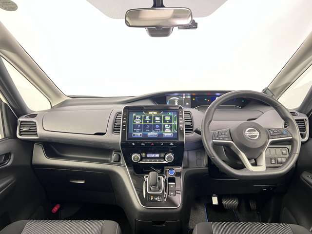 セレナ1.2 e-POWER ハイウェイスターV