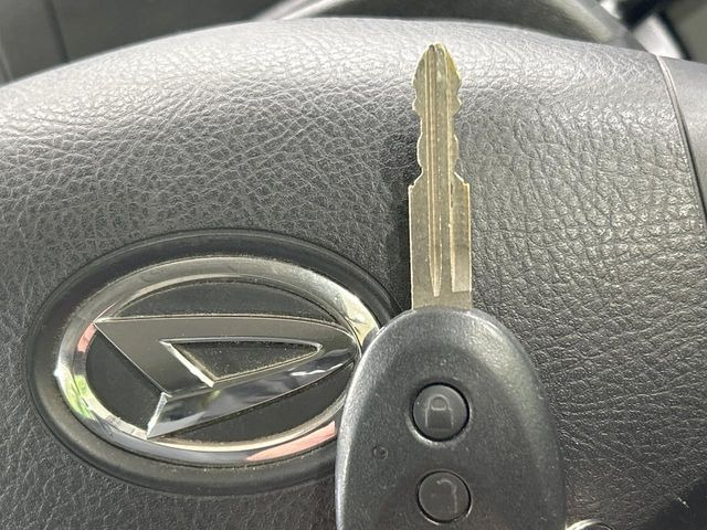 �y�L�[���X�z�������ꂽ�ꏊ����ł��{�^����Ńh�A�̊J���E�{�����ł���̂łƂ��Ă��֗�!�h�A�̌�������ɏ������邱�Ƃ�����܂����