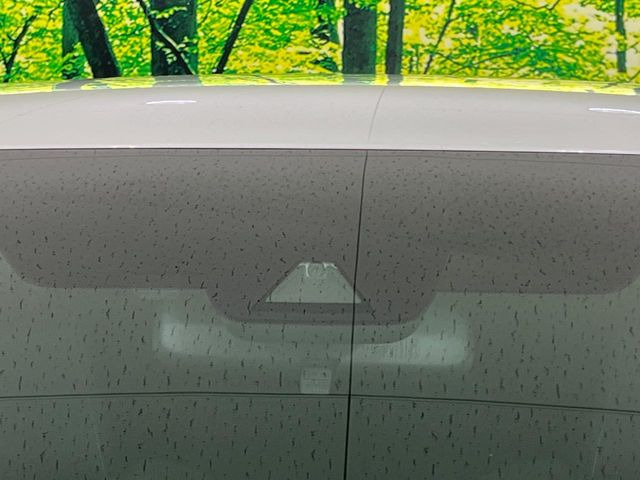 �y�g���^�Z�[�t�e�B�Z���X�z���s���ɑO���̎ԗ�����F�����A�Փ˂������Ȏ��͌x��ƃu���[�L�ŏՓˉ���Ɣ�Q�y�����A�V�X�g�B�����S�Ƀh���C�u�����y���݂��������܂��B