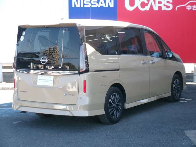 セレナ1.4 e-POWER ルキシオン