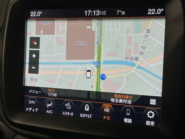 �������i�r:��̊��̂���i�r�́A����������ԓ������o���Ă���܂��BBluetooth�Đ��ȂǃI�[�f�B�I�@�\���[�����Ă���܂��̂ŁA�^�]�����y���߂܂���