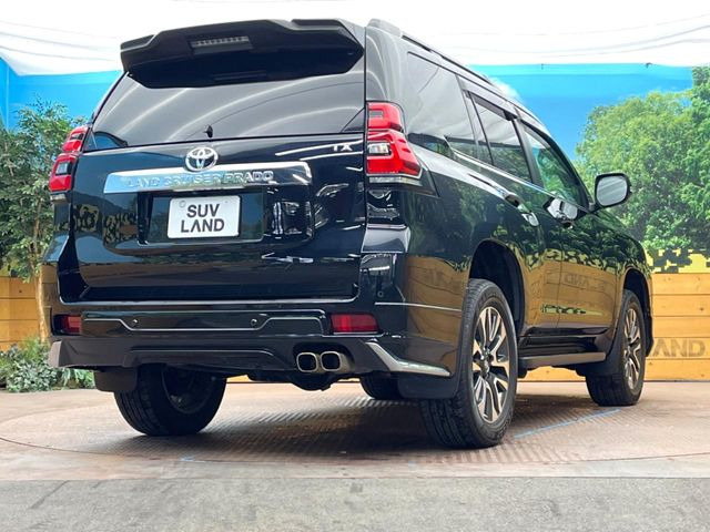 ☆全国のネクステージからお取り寄せが可能※!遠方の店舗に展示してあるクルマが気になる場合も、最寄りの店舗でご覧いただくことが可能です!是非私たちに要望をお聞かせください!※別途費用