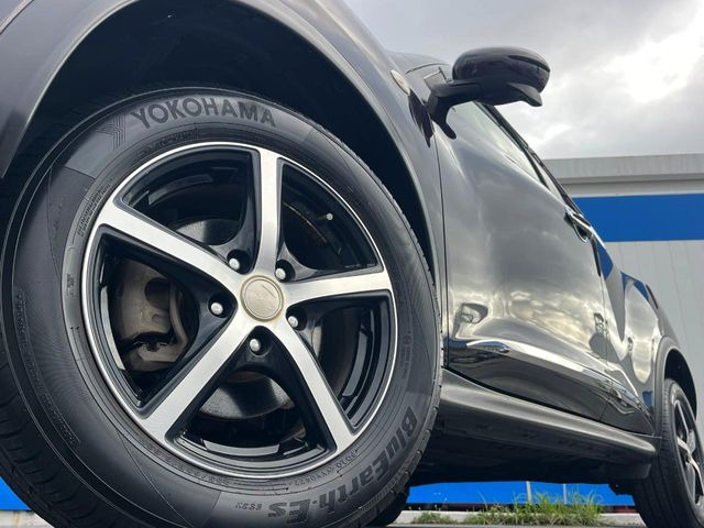 �y16�C���`�A���~�z�C�[���z�O�ςɃ}�b�`�����A���~�z�C�[���𑕒����Ă���܂��B�e��A���~�z�C�[����A�X�^�b�h���X�^�C�����戵�����Ă���܂��B���񂲑��k����������