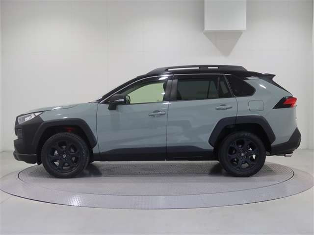 RAV42.0 アドベンチャー オフロードパッケージ II 4WD
