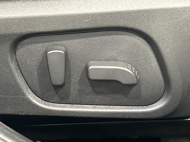 �y�p���[�V�[�g�z�X�C�b�`��ŊȒP�ɃV�[�g�̔��������\!�d��������͂�����܂���!���K�ȃV�[�g�|�W�V�����ɃZ�b�g���āA���K�ȃh���C�u�����y���݂��������B