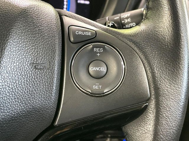 �y�N���[�Y�R���g���[���z�������H�����N���N���s�B�A�N�Z���𗣂��Ă���葬�x�ő��s���ł��A�������^�]���̕��S���y��!�����E�������ȒP�ȃX�C�b�`����Œ����ł��܂��B