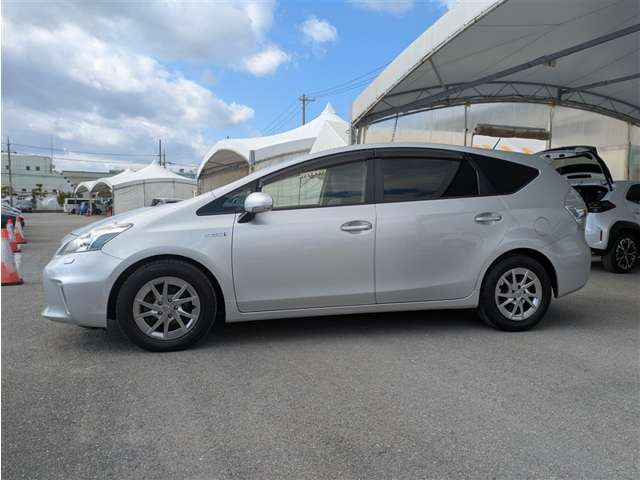 プリウスα1.8 G チューンブラック