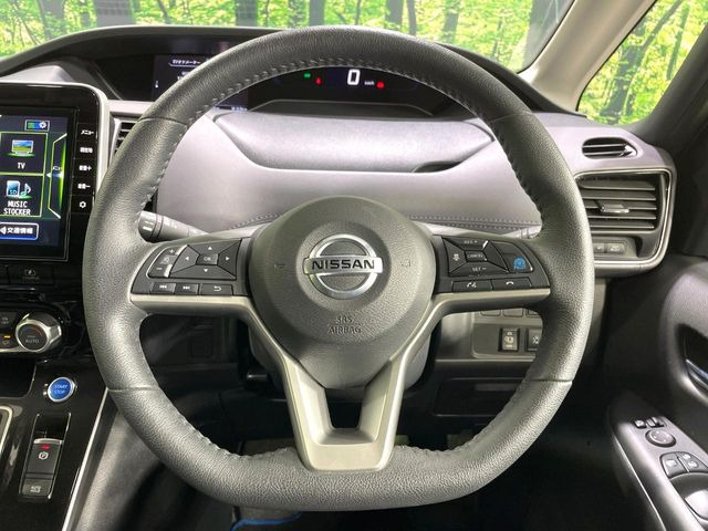 �y�����v�����X�e�A�����O�z�㎿�Ȋv���g�p���邱�ƂŁA��ɂ����������݂ƂĂ��^�]���₷���n���h���ł���