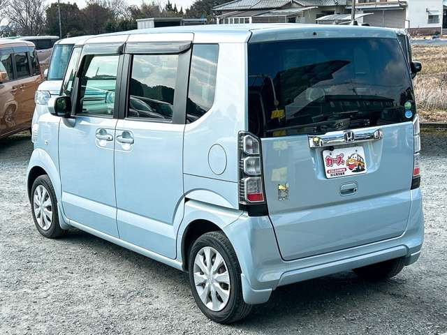 ���X�ł͌y�����Ԃ��畁�ʎԂ܂ŕ��L���I�[�����[�J�[�̎Ԏ�E�F�E�O���[�h��L�x�ɑ����Ă���܂��B