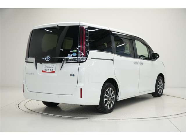 エスクァイアハイブリッド1.8 Gi