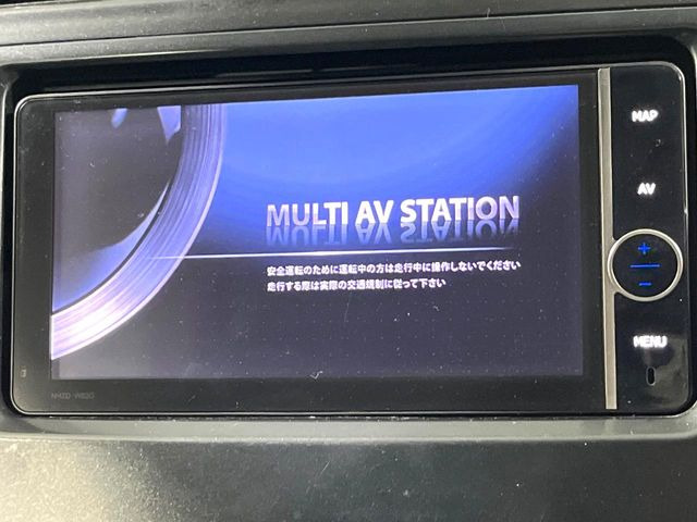 �y����SD�i�r�z�l�C�̏����i�r�𑕔��B�I�[�f�B�I�@�\���[�����Ă���ABluetooth�ڑ�����΂������̃X�}�z��MP3�v���C���[�̉��y���Đ��\!�����̉^�]������Ɋy�����Ȃ�܂�!!