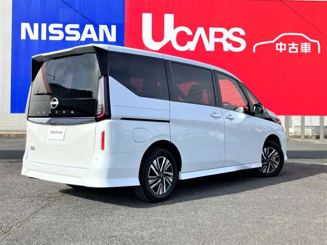 セレナ2.0 ハイウェイスターV 4WD