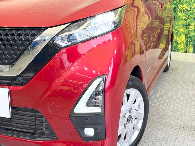 �yLED�w�b�h���C�g�z���V����ԑ��s�����ǍD�Ȏ��E���m�ۂ����S���ĉ^�]�ł��鍂�P�xLED�w�b�h���C�g�𑕔�!�_�����x�������A����d�͂��}�����Ă��܂��B