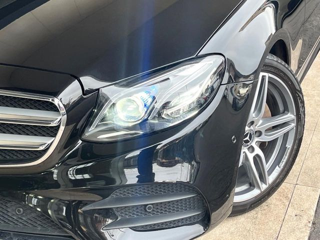 ��LED�w�b�h���C�g:��ԑ��s�����ǍD�Ȏ��E���m�ۂ����S���ĉ^�]�ł��鍂�P�xLED�w�b�h���C�g�𑕔�!�_�����x�������A����d�͂��}�����Ă��܂��B