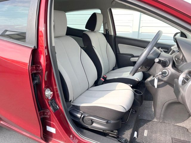 �^�]�ȃV�[�g���͎g�p�������Ȃ��A�ǍD�ȏ�ԂƂȂ��Ă��܂��B���J�Ɏg���Ă������Ƃ��悭�킩��܂��ˁB