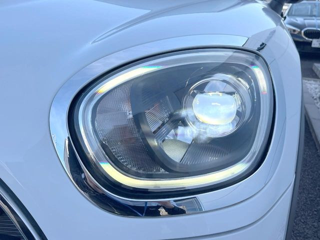 ��LED�w�b�h���C�g:��ԑ��s�����ǍD�Ȏ��E���m�ۂ����S���ĉ^�]�ł��鍂�P�xLED�w�b�h���C�g�𑕔�!�_�����x�������A����d�͂��}�����Ă��܂��B