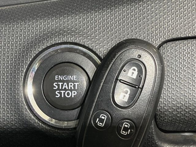 �y�I�y���[�V�����L�[�z�J�o����|�P�b�g�ɓ��ꂽ�܂܂ł��h�A�̎{���E�������\�ȃX�}�[�g�L�[�𑕔��B�G���W���̃I���E�I�t�����J�M�����o���K�v����������Ƃ��Ă��֗��ł���